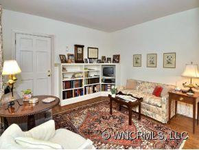 10 BOURNE LANE - Photo 5