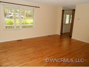10 Canterbury Drive - Photo 3