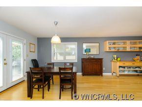 90 Haywood Road - Photo 7