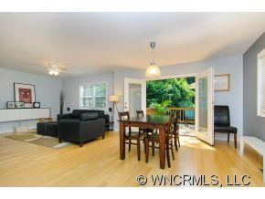 90 Haywood Road - Photo 9