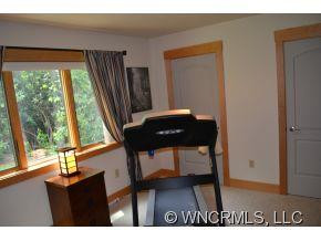 552 Sweetwater Drive - Photo 14