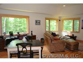 552 Sweetwater Drive - Photo 4