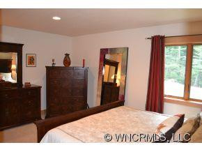552 Sweetwater Drive - Photo 10