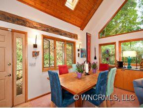 209 HONEYSUCKLE LANE - Photo 5