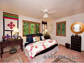 209 HONEYSUCKLE LANE - Photo 7