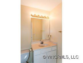 524 Rhododendron Ave - Photo 11