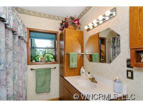 68 & 70 Gillespie - Photo 13