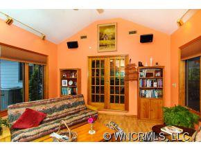 68 & 70 Gillespie - Photo 5