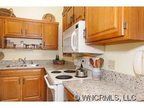 68 & 70 Gillespie - Photo 8