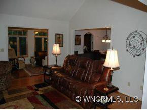 1 SABRINA DRIVE - Photo 3