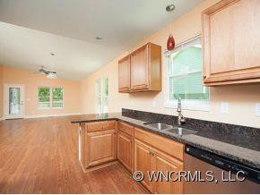 29 FERN STREET - Photo 3