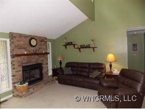 210 Pine Cove Lane - Photo 4