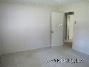 90 FAIRWAY HILLS - Photo 18