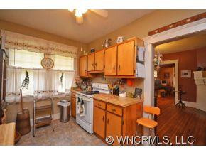 127 Pennsylvania Ave - Photo 11