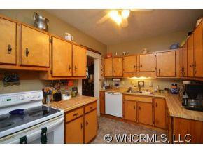 127 Pennsylvania Ave - Photo 12