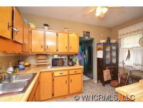 127 Pennsylvania Ave - Photo 10