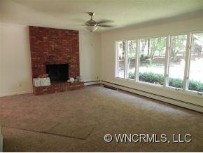 84 Robinson Drive - Photo 2