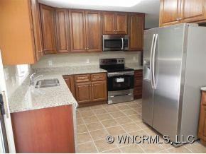 84 Robinson Drive - Photo 4