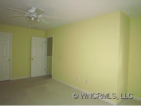 385 Wiltshire Circle - Photo 11