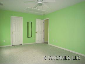 385 Wiltshire Circle - Photo 14