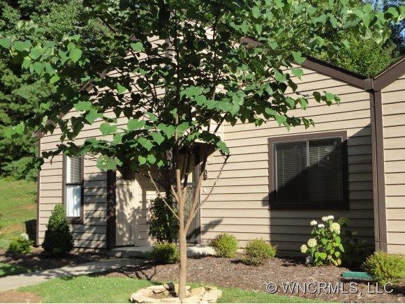 6 Woodlands Drive