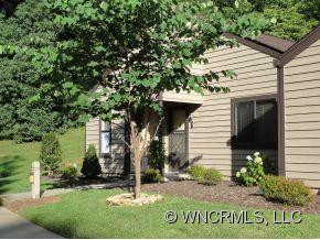 6 Woodlands Drive - Photo 2