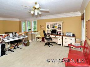 186 NATHAN COURT - Photo 17