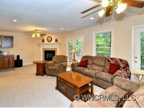 186 NATHAN COURT - Photo 19