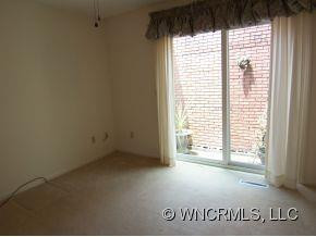 129 Exeter Court - Photo 13