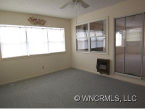 129 Exeter Court - Photo 17