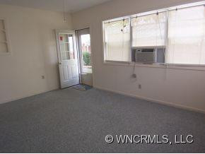 129 Exeter Court - Photo 18