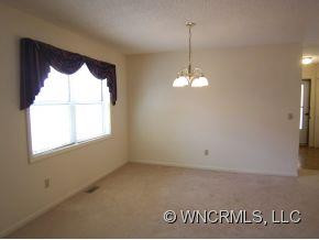 129 Exeter Court - Photo 5