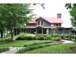 290 Winterberry Drive - Photo 2