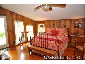 290 Winterberry Drive - Photo 11