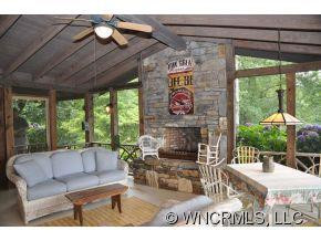 290 Winterberry Drive - Photo 10