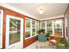37 Clinton Avenue - Photo 12