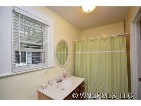 37 Clinton Avenue - Photo 9