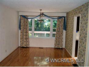 121 Surry Lane - Photo 4