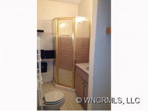 408 HAZEL MILL ROAD - Photo 5