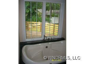 900 Toxaway Dr - Photo 7