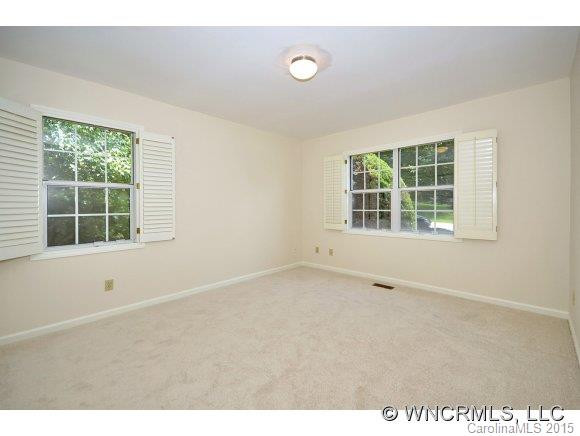 20 Park Avenue - Photo 19