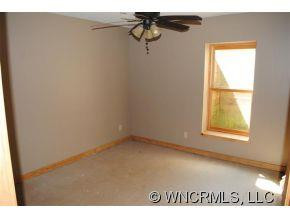 27 Tuckaway Road - Photo 17