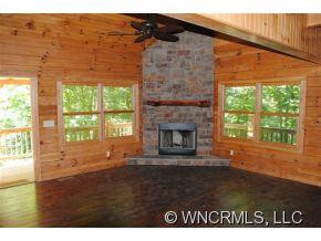27 Tuckaway Road - Photo 5