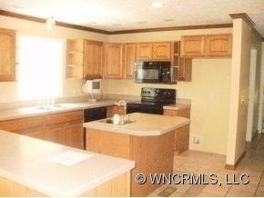 17 Remington Drive - Photo 3