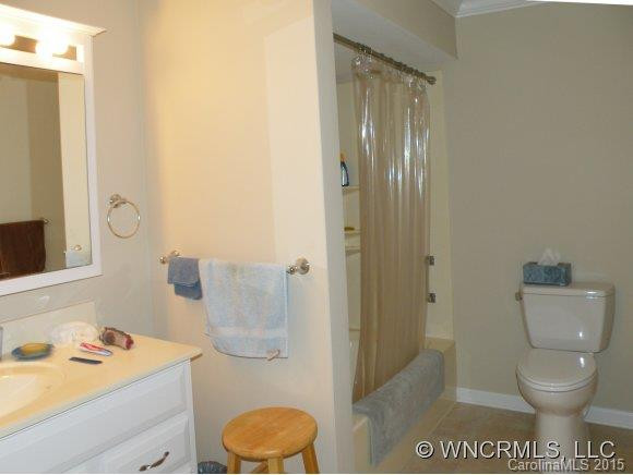 1008 Carousel Lane - Photo 14