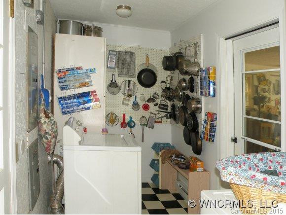 1008 Carousel Lane - Photo 9