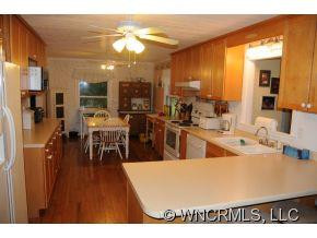 110 RASPBERRY POINT LN - Photo 2