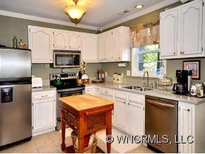1010 CHEROKEE DRIVE - Photo 6
