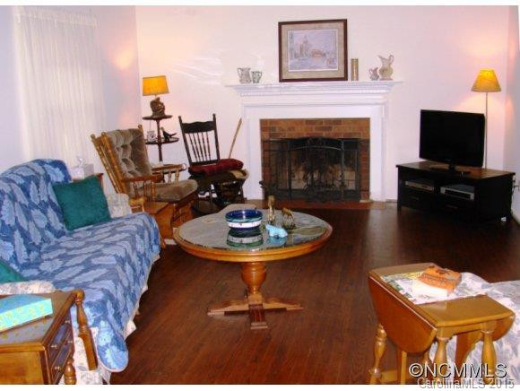 501 Bailey Street - Photo 3