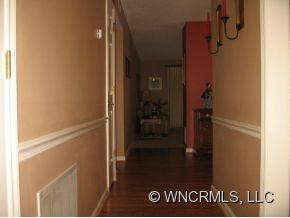 705 Abbey Circle - Photo 13
